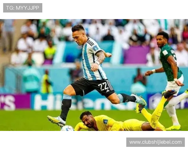 历届世界杯最佳射手的得分纪录与技巧分析，揭示足球得分的秘密